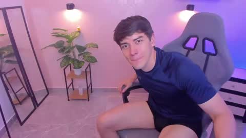 Nathaniel online show from March 30, 9:26 pm