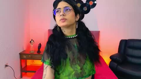 Snapshot of nattrose_ chatting on September 24, 11:39 am Natt  online show from September 24, 11:39 am