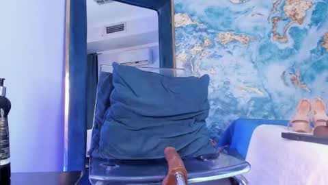 Natty online show from February 9, 1:20 am