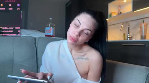 NATTY FIERROS online show from February 25, 12:05 pm