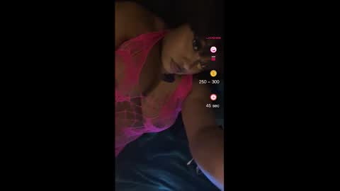 Luna  online show from December 14, 3:02 am