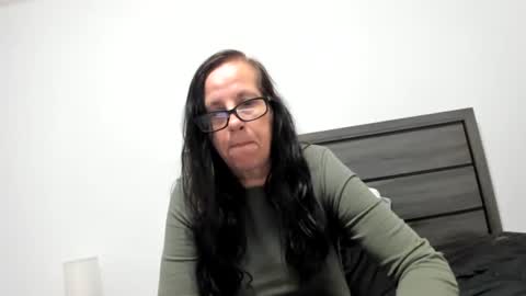 Natural Peach Goddess online show from October 19, 4:06 am