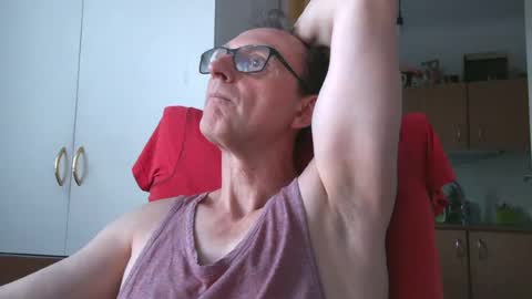 naturista25 online show from July 17, 6:10 pm