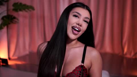 Naty online show from April 10, 7:51 pm