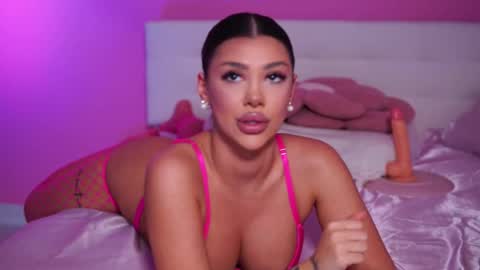 Snapshot of natydesiree chatting on March 11, 8:30 am Naty online show from March 11, 8:30 am