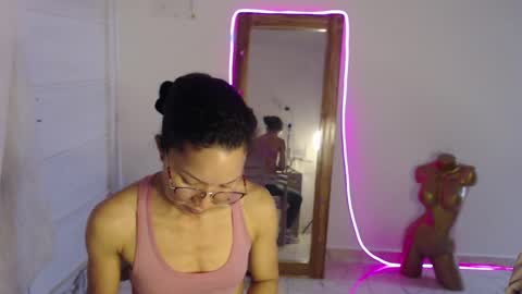 Stella Mcqueen online show from March 3, 12:34 pm