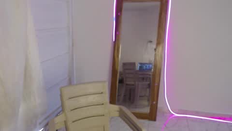 Stella Mcqueen online show from March 25, 4:25 pm