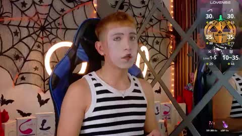 Christopher  Chris online show from October 14, 1:03 pm