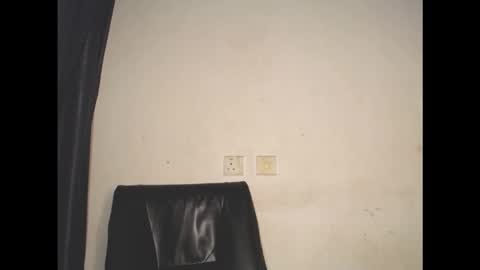 Snapshot of naughty_cunt0 chatting on October 27, 11:54 am Amara online show from October 27, 11:54 am