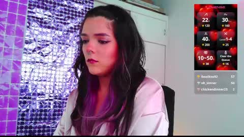 Em  please help me reach 100 thumbs up 3 online show from March 4, 1:49 pm