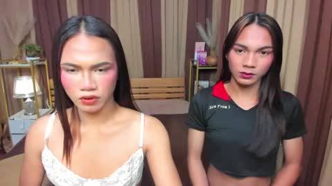 LEIGH online show from April 23, 1:46 pm