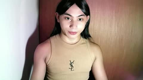 naughty_sweetty online show from April 28, 7:01 am