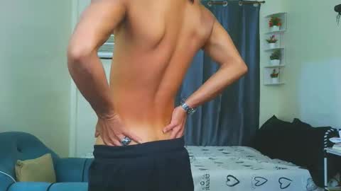 Loue online show from May 30, 4:49 pm