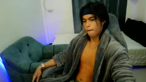 Loue online show from July 1, 2:37 pm