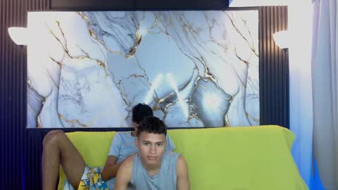 Jader  y  Esteban online show from April 20, 12:30 pm