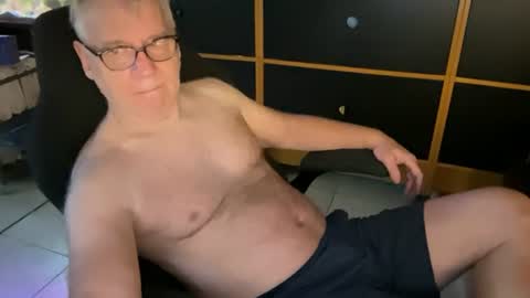 naughtydaddyla online show from July 16, 12:58 am