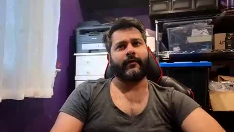 sakhtlaundaz online show from November 7, 3:25 pm