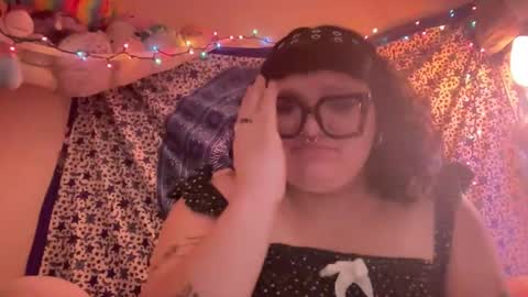 Naughty Girl online show from November 28, 11:12 pm