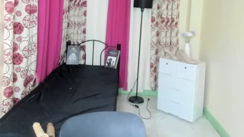 naughtyjanela online show from April 16, 5:35 pm