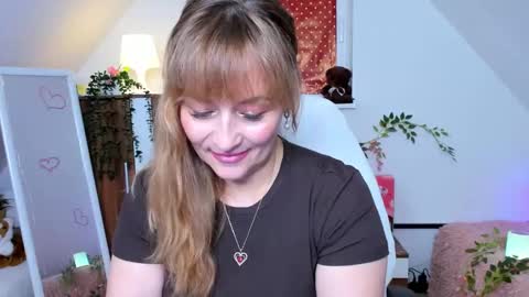 Milana - on air every day except Wednesday from 9 pm to 4 am European time online show from November 20, 9:01 pm