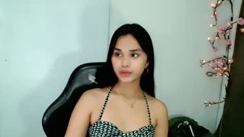 ELISE online show from April 12, 7:45 am