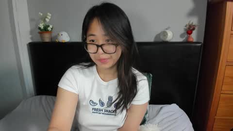 Gigi Chu  online show from January 18, 10:46 am