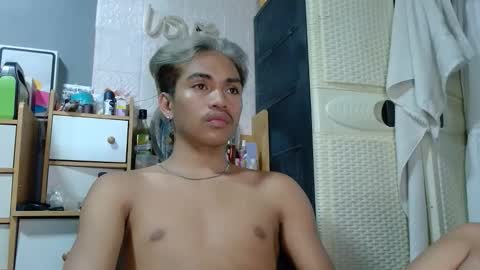 MakisigEvah online show from February 18, 4:07 pm