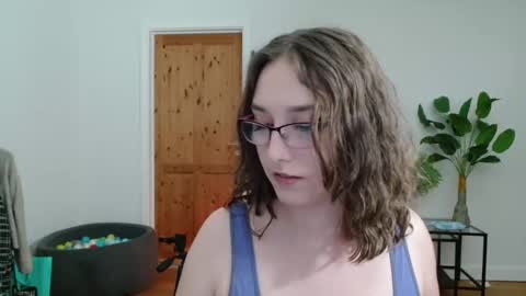 Ella - Naughty Rapunzel online show from December 9, 12:19 pm