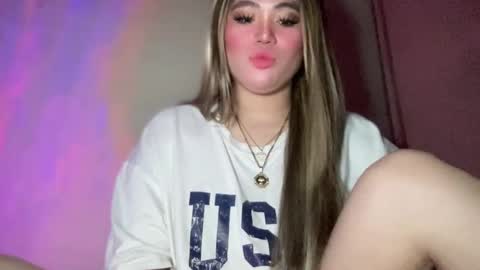 Snapshot of naughtyrosecum chatting on February 5, 1:11 pm Rose Wilson online show from February 5, 1:11 pm