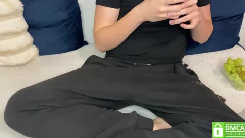 naughtysecretsde online show from April 12, 2:21 pm