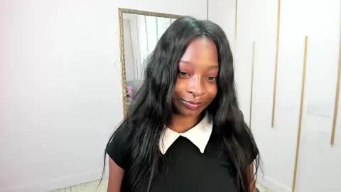 Nayaris 3 online show from December 20, 3:30 pm