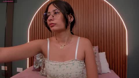 Naye  online show from November 22, 4:44 am