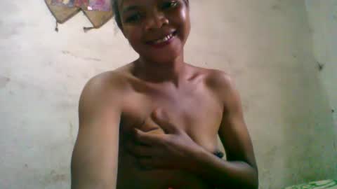 Nayla online show from February 19, 5:28 am