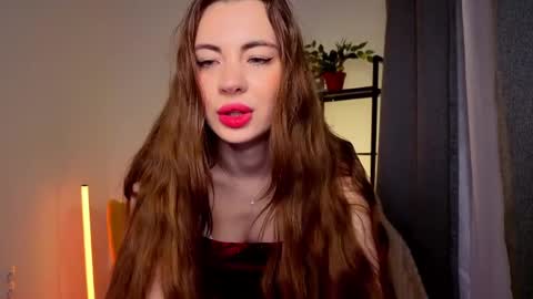 Mia online show from April 14, 5:44 am