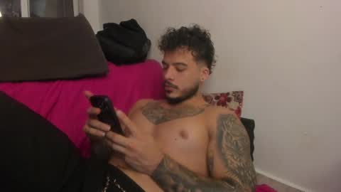 Nei turn green online show from February 8, 7:59 pm