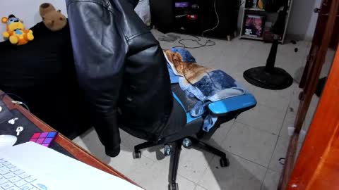 Geek Nicole    im Neeko UwU online show from April 9, 1:09 am