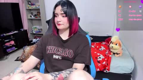 Geek Nicole    im Neeko UwU online show from November 13, 5:26 pm