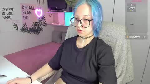 Kate online show from June 1, 8:43 pm