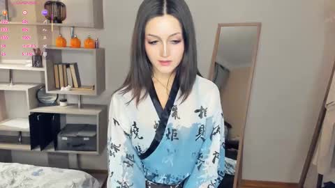 Vicky and Beatrice online show from January 16, 7:01 pm