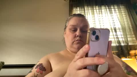 Nellie Atlas online show from March 5, 6:39 pm