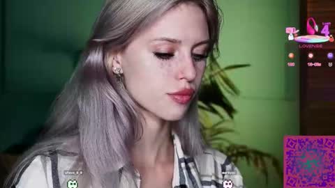 I am Nelly3 online show from September 13, 4:42 pm