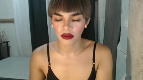 neomi online show from October 23, 6:59 am