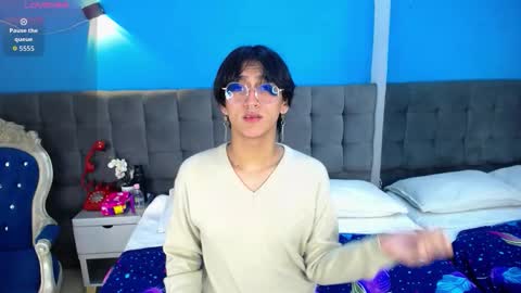 NeonAdonis online show from October 23, 12:06 pm