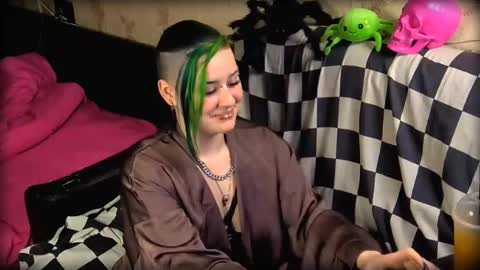 Ada online show from November 27, 6:15 pm