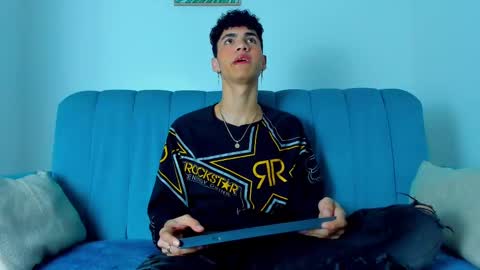  NeoRaptis  jhonatan  online show from March 6, 8:48 pm