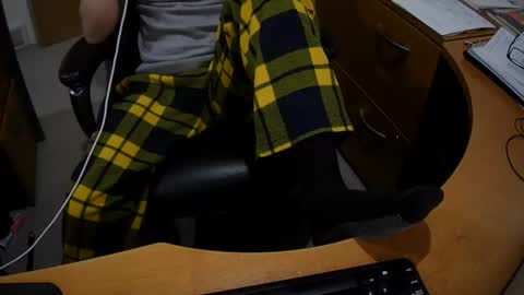 Snapshot of neotee3 chatting on December 6, 3:35 am Neotee online show from December 6, 3:35 am