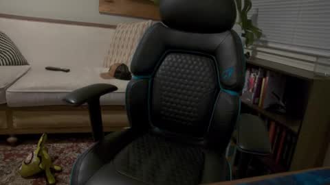 neox400 online show from November 16, 9:22 am