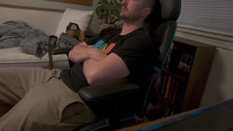 neox400 online show from December 15, 7:15 am