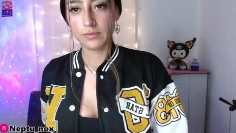 Neptu noxx online show from January 14, 11:16 pm