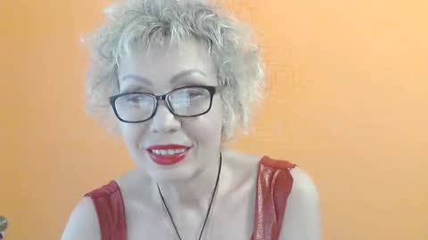 NessyJenixs online show from June 11, 1:42 pm